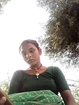 Snapshot of Idhika_Jha chatting on October 2025 12:28:02 PM Idhika Jha online show from October 2025 12:28:02 PM