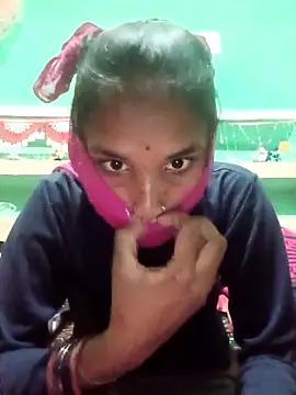 Snapshot of Idhika_Jha chatting on November 2025 06:24:02 AM Idhika Jha online show from November 2025 06:24:02 AM