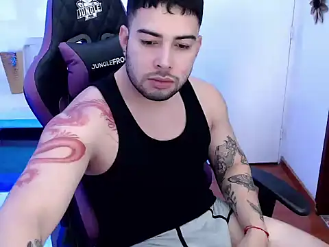 Snapshot of baby_mateo chatting on November 2025 11:42:02 PM baby mateo online show from November 2025 11:42:02 PM