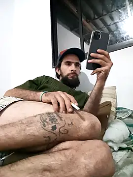 Snapshot of hairy_mannn chatting on October 2025 05:20:02 AM hairy mannn online show from October 2025 05:20:02 AM