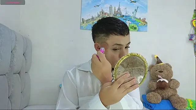 Snapshot of christopher_Hot chatting on January 2026 07:50:02 PM christopher Hot online show from January 2026 07:50:02 PM