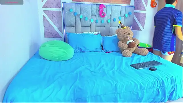 christopher Hot online show from March 2026 11:59:01 PM