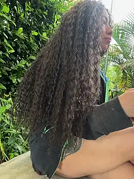roxyrougee online show from July 2026 11:25:01 AM