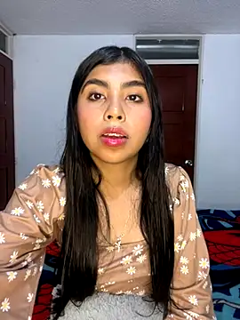 Snapshot of DianeSuns_ chatting on October 2025 02:15:01 AM DianeSuns online show from October 2025 02:15:01 AM