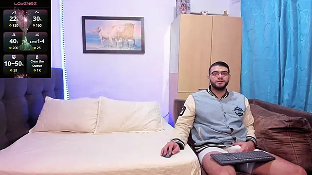 Snapshot of Kloe_and_Marko chatting on November 2025 06:47:02 AM Kloe and Marko online show from November 2025 06:47:02 AM