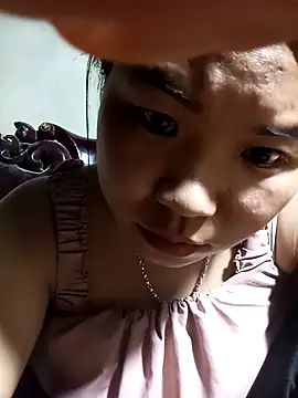 may-squirl online show from October 2025 01:39:02 PM