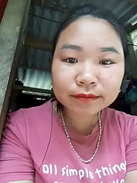 may-squirl online show from October 2025 02:11:02 AM