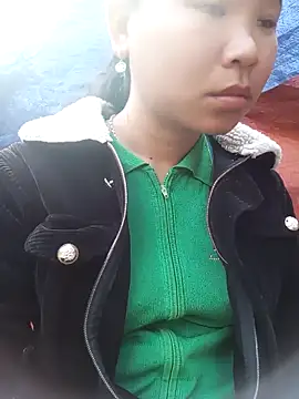 may-squirl online show from October 2025 02:24:01 AM