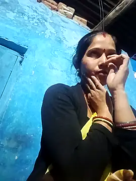 Jooli xx online show from February 2026 12:59:02 PM