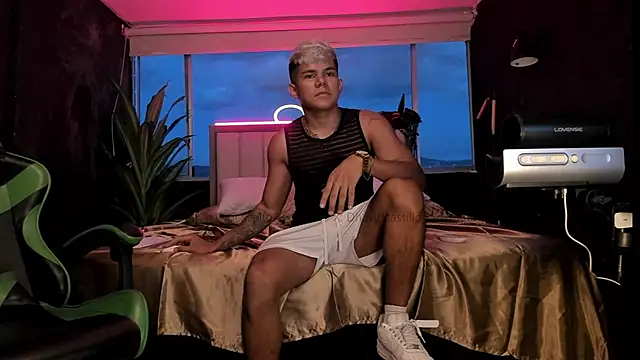 Snapshot of Jack_castell chatting on July 2026 11:40:02 PM Jack castell online show from July 2026 11:40:02 PM