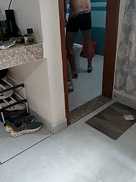johnysinsr online show from May 2026 02:28:01 AM