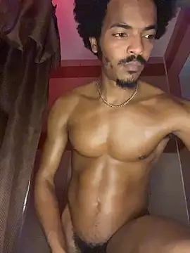 Snapshot of TRILLAHUNG chatting on October 2025 12:44:01 AM TRILLAHUNG online show from October 2025 12:44:01 AM