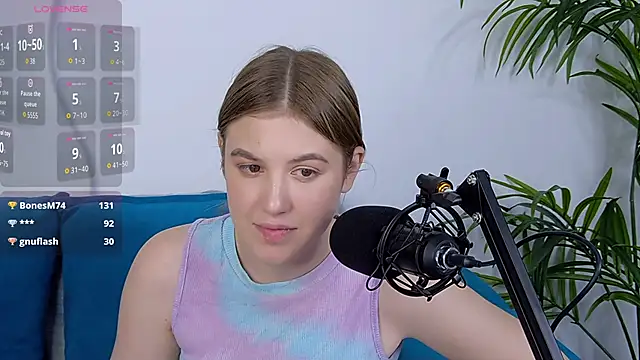 Snapshot of MelanieHenders chatting on September 2025 05:46:02 PM MelanieHenders online show from September 2025 05:46:02 PM