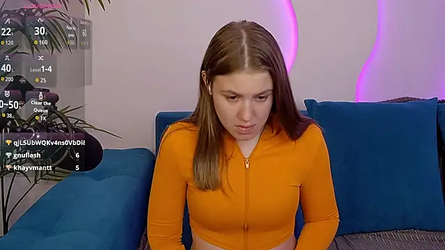 Snapshot of MelanieHenders chatting on September 2025 05:45:02 PM MelanieHenders online show from September 2025 05:45:02 PM