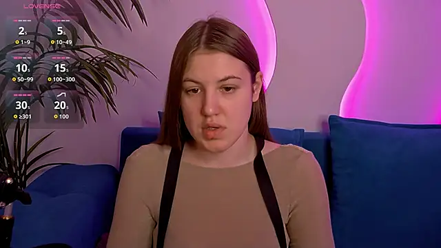 Snapshot of MelanieHenders chatting on November 2025 05:50:01 AM MelanieHenders online show from November 2025 05:50:01 AM