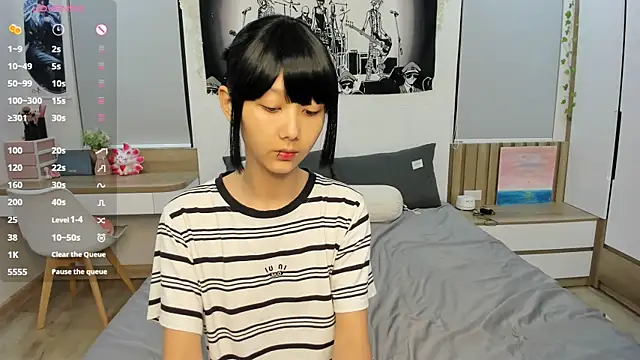 gabby little online show from April 2026 07:08:02 PM