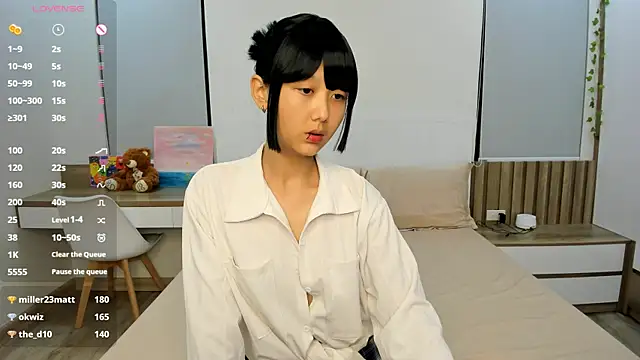 gabby little online show from May 2026 01:39:01 PM