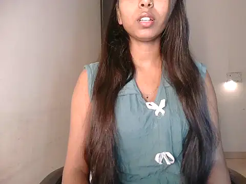 GlamGirl002 online show from January 2026 12:57:01 AM