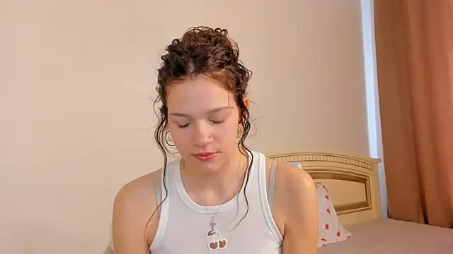 VelvetRisque online show from April 2026 06:52:01 AM