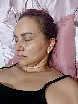 Amanda39 online show from October 2025 01:11:01 PM