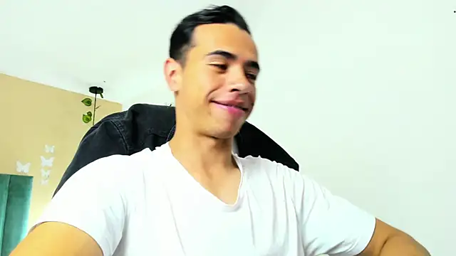 Muscle Scott online show from September 2025 12:05:02 PM