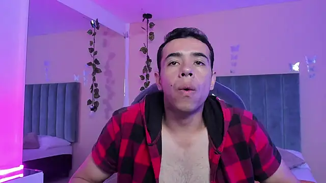 Muscle Scott online show from November 2025 02:17:02 PM