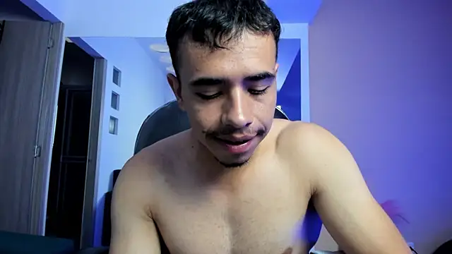 Muscle Scott online show from April 2026 01:22:01 PM