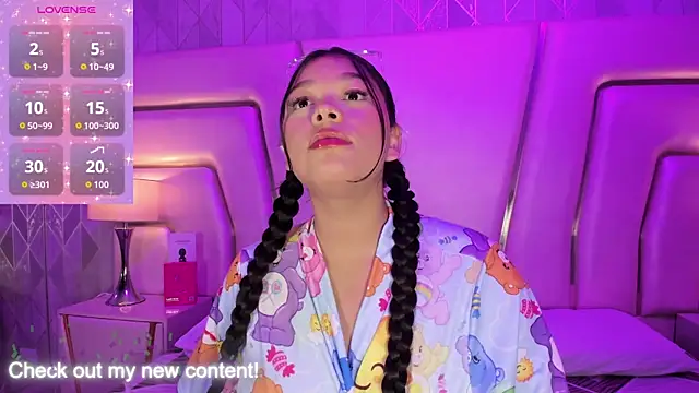 HatsaJones online show from February 2026 04:05:02 AM