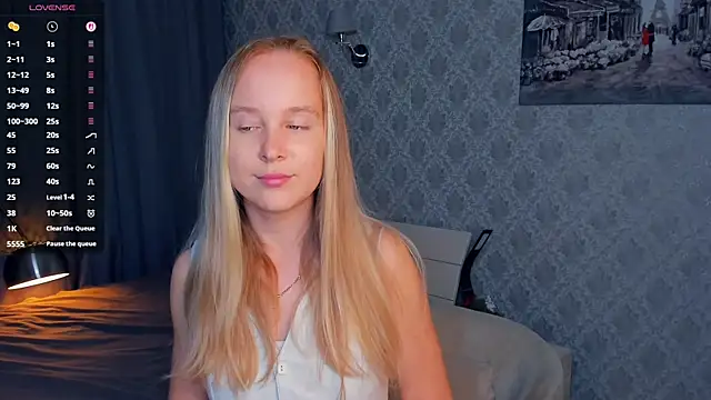 SoonMoor online show from September 2025 05:35:01 PM