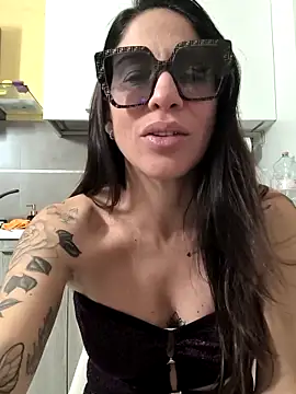 sexy7883 online show from February 2025 09:59:01 PM