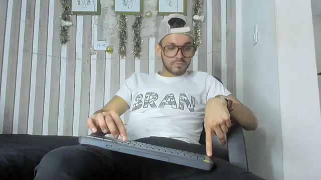 EthanGrey online show from December 2025 11:17:01 AM