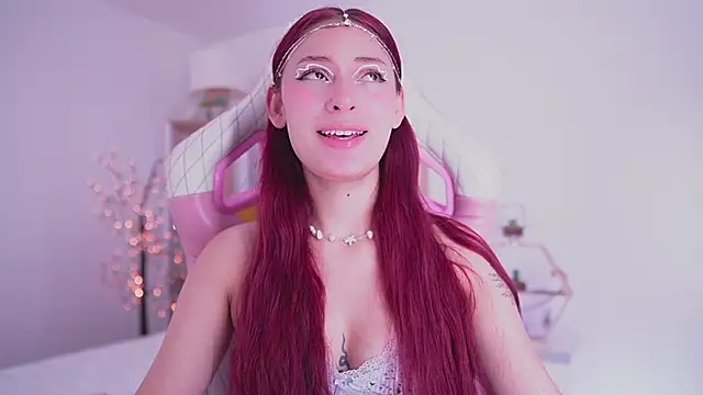 Rebecah 1 online show from September 2025 03:50:01 PM