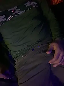 Snapshot of johnboones10 chatting on October 2025 08:05:02 AM johnboones10 online show from October 2025 08:05:02 AM