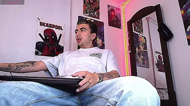 Snapshot of liamty_luxor chatting on October 2025 01:58:01 AM liamty luxor online show from October 2025 01:58:01 AM