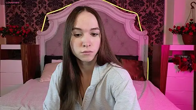 Angeel Kate online show from February 2026 04:33:01 AM