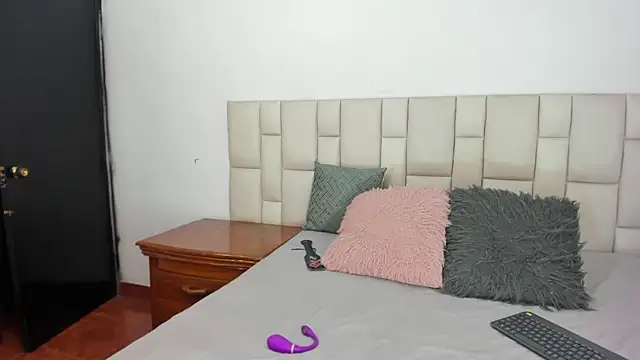 BiancaMoreti online show from June 2026 07:33:02 AM