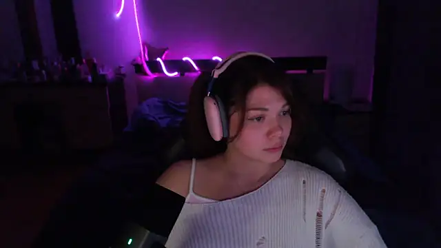 NutsGilmore online show from November 2025 04:49:01 PM