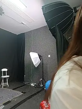 Snapshot of Xxq-20 chatting on October 2025 07:19:01 AM Xxq-20 online show from October 2025 07:19:01 AM