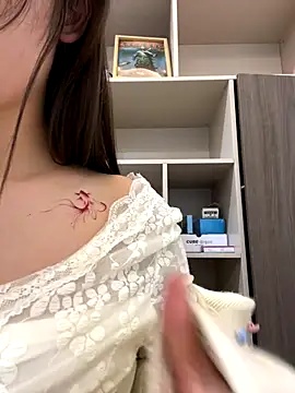 Snapshot of Xxq-20 chatting on December 2025 09:27:02 AM Xxq-20 online show from December 2025 09:27:02 AM