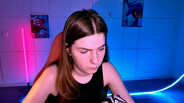 AliceCUNTach online show from November 2025 05:17:01 AM