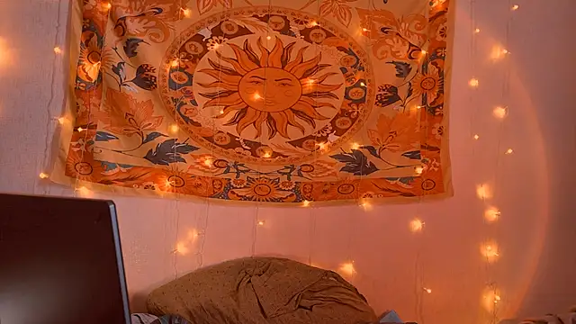AliceCUNTach online show from April 2026 12:29:02 PM