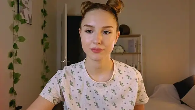 Vegas V online show from September 2025 03:23:02 PM