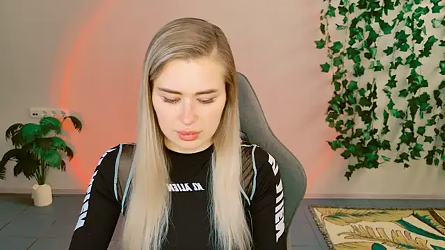 AdelLoyss online show from September 2025 09:11:01 AM