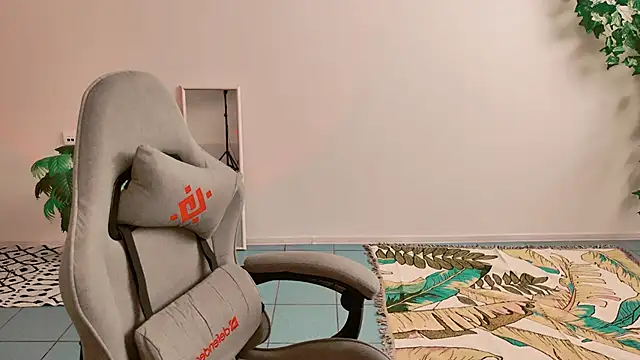 AdelLoyss online show from September 2025 09:14:02 AM