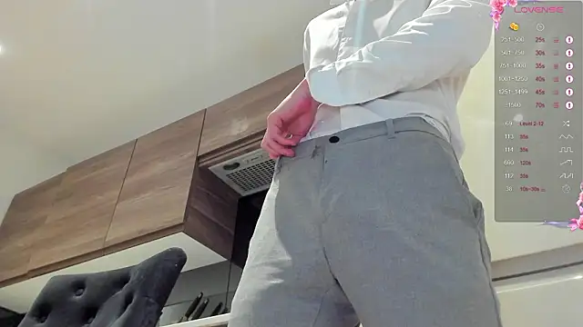 DominantAlex18 online show from February 2026 02:47:01 PM