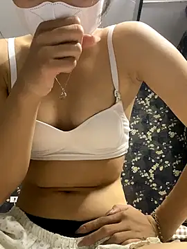 Fin-xinh18 online show from September 2025 04:18:01 PM