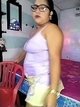 Angelly ricura online show from October 2025 02:32:02 PM