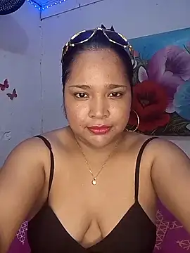Angelly ricura online show from March 2026 06:02:01 PM