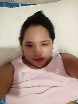 Angelly ricura online show from April 2026 07:43:01 PM