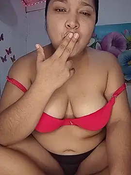 Angelly ricura online show from May 2026 06:04:02 PM